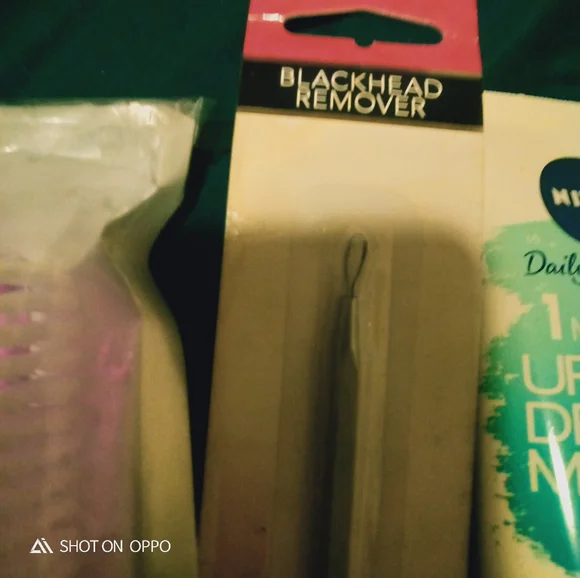 Bulk beauty-skin/suncare/ mask/👌 creams/🧼etc. All🆕MUST GO asap !;) - Picture 6 of 11